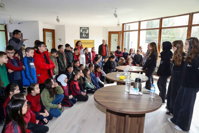 Bursa’da Öğrencilere Su Tasarrufu ve Ekosistemin Önemi Uygulamalı Olarak Anlatıldı