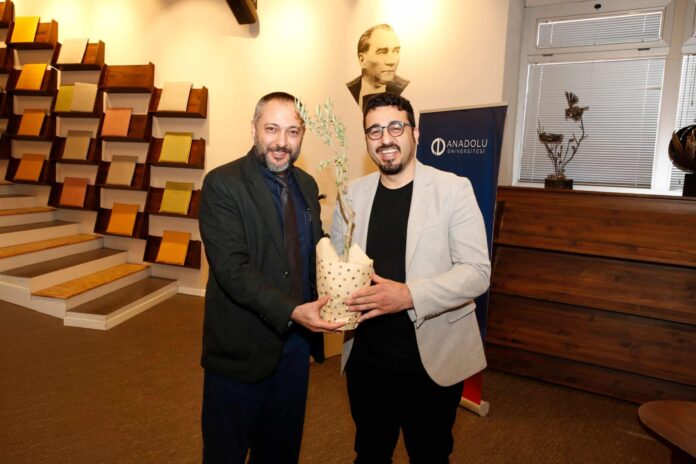 Anadolu Üniversitesi’nde Kurumsal İletişim ve İtibar Yönetimi Üzerine Panel Düzenlendi