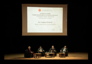 Çanakkale’de 'Şu Boğaz Harbi' Panelinde Tarihî Belgelerle Milli Mücadele Anlatıldı