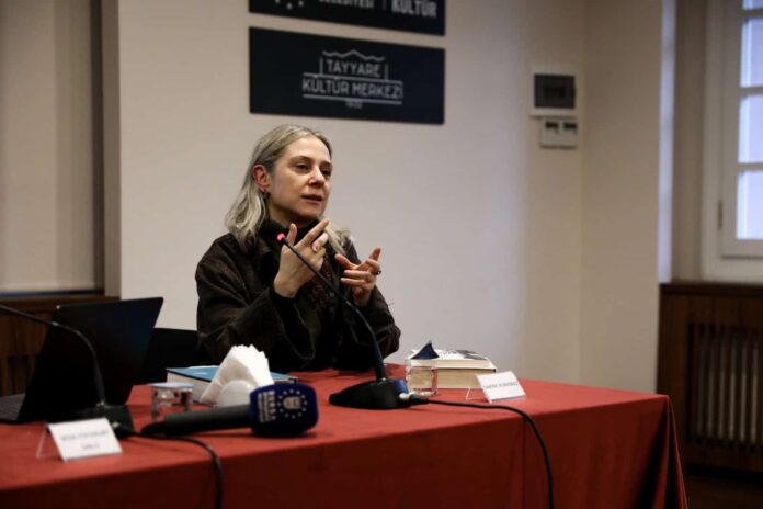 Bursa'da Tanpınar'ın Arşivi ve Külliyat Çalışmaları Üzerine Söyleşi Düzenlendi