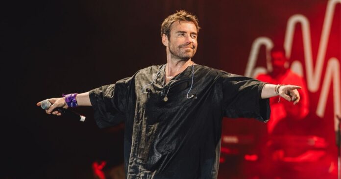 Murat Dalkılıç, İstanbul'daki Konseriyle Yaz Turnesini Başlatıyor